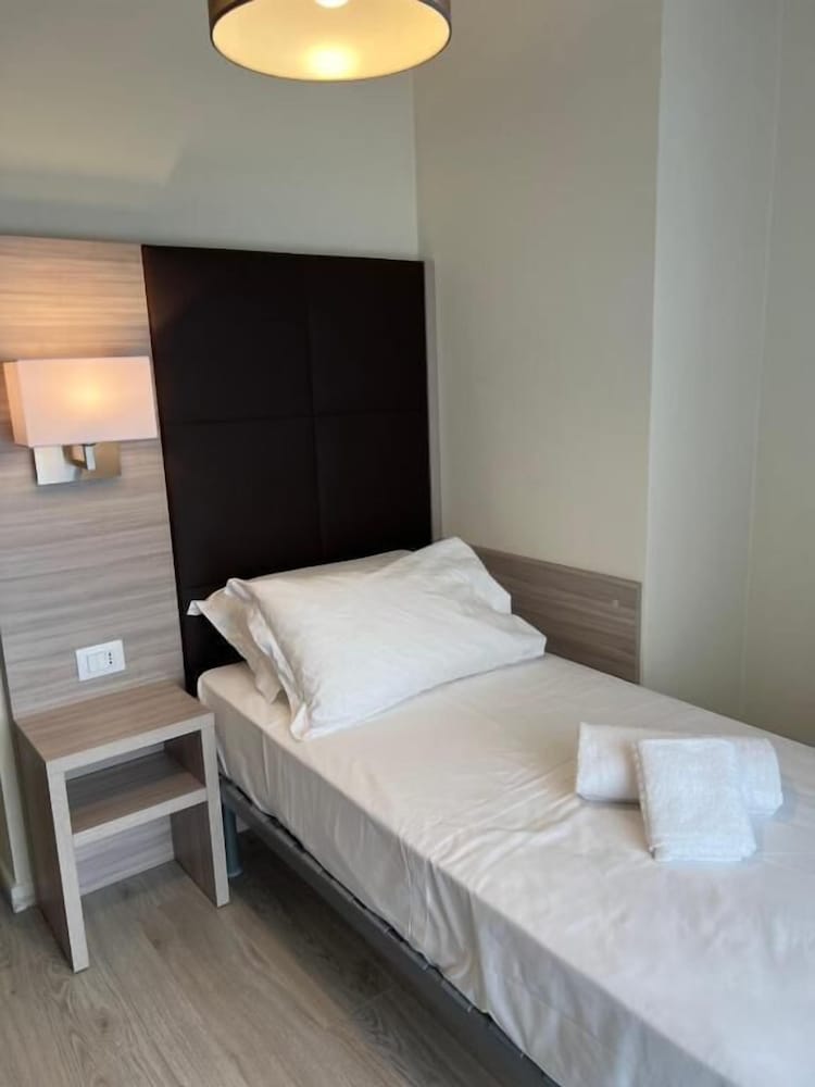 adalesia hotel and coffee