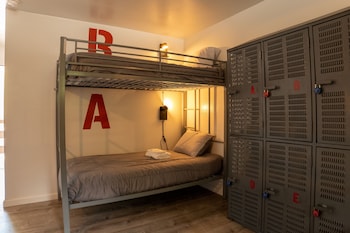 the junction hotel and hostel