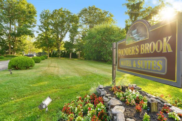 founders brook motel and suites