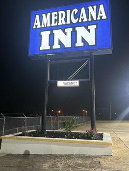 americana inn