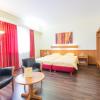 hotel acacia