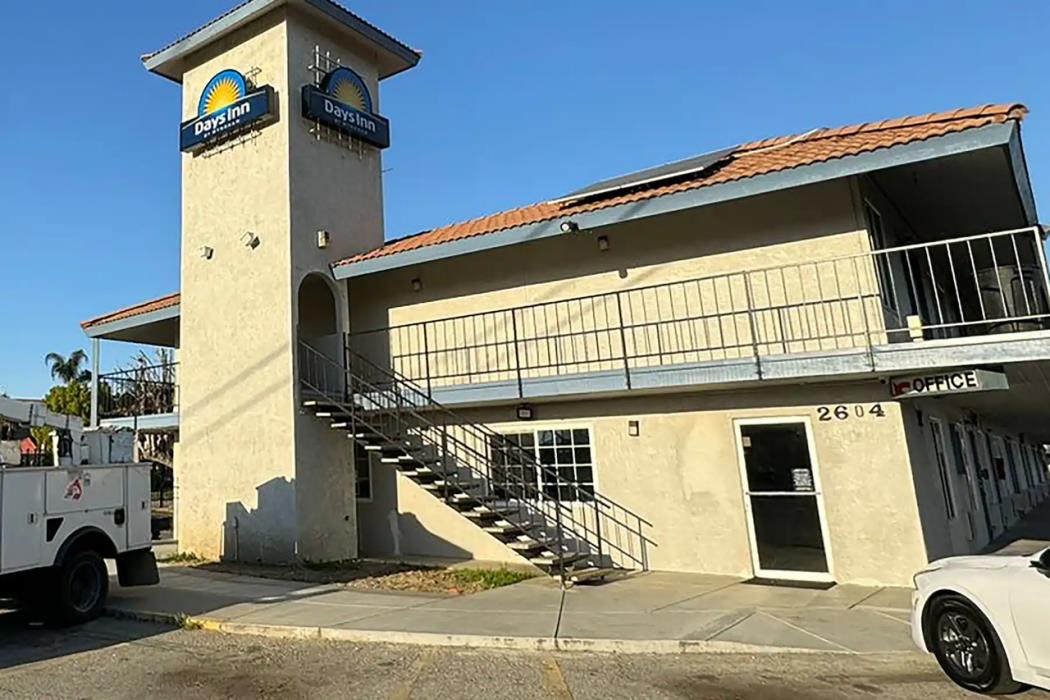 Days Inn By Wyndham Bakersfield,Kern County>>Bakersfield,3 star