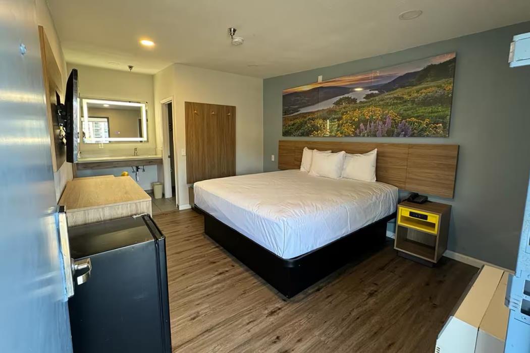 Days Inn By Wyndham Bakersfield,Kern County>>Bakersfield,3 star