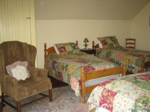 Stone Hearth Inn And Eatery,Grafton>>Chester,3 star