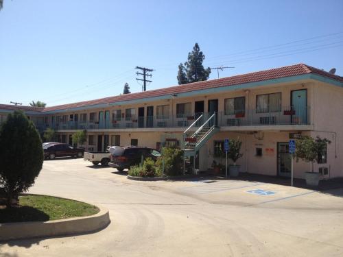 all 8 motel