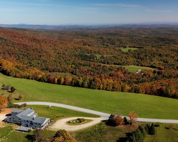 cooper hill inn