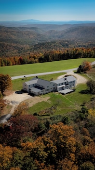 cooper hill inn