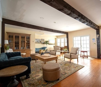 cooper hill inn