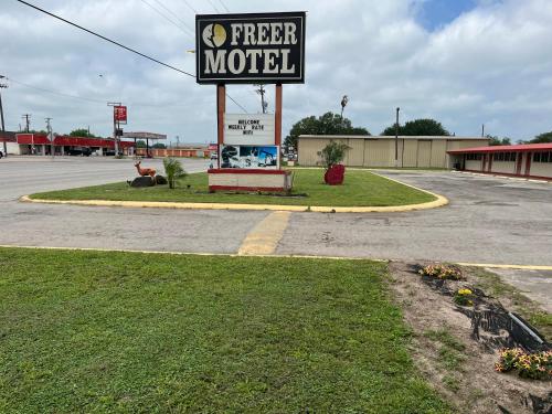 freer motel
