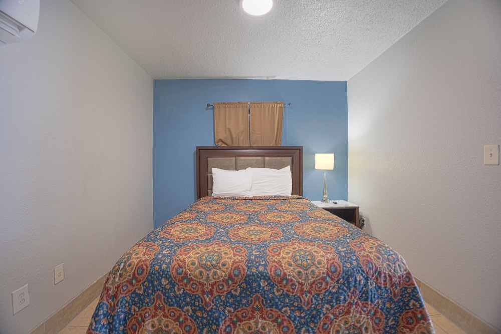 aladdin motel by oyo merritt island