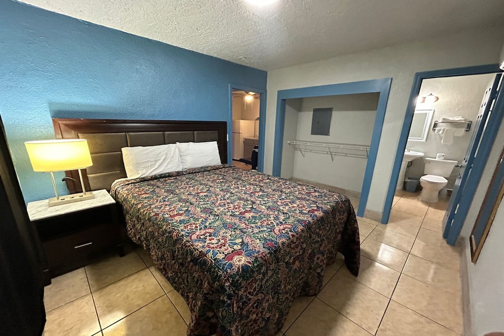aladdin motel by oyo merritt island
