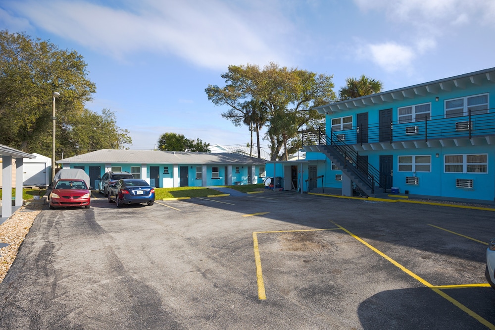 aladdin motel by oyo merritt island