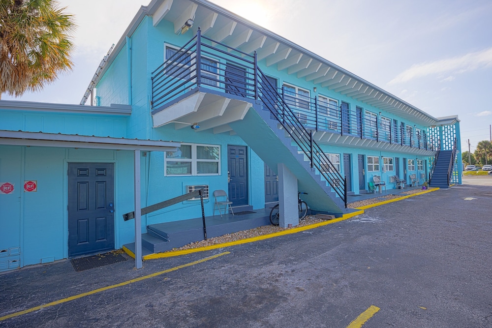 aladdin motel by oyo merritt island