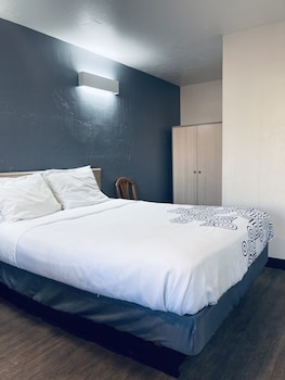 century 21 motel