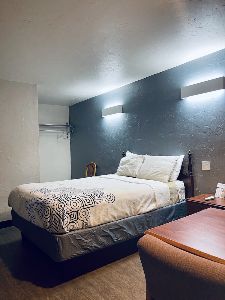 century 21 motel