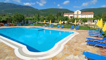 Stalaktites Studios And Apartments,Chaliotata>>Cephalonia,2 star
