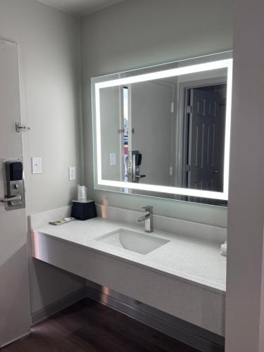 David Crockett Motel,Lawrenceburg>>Ardmore,2 star
