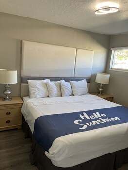 sunglow hotel