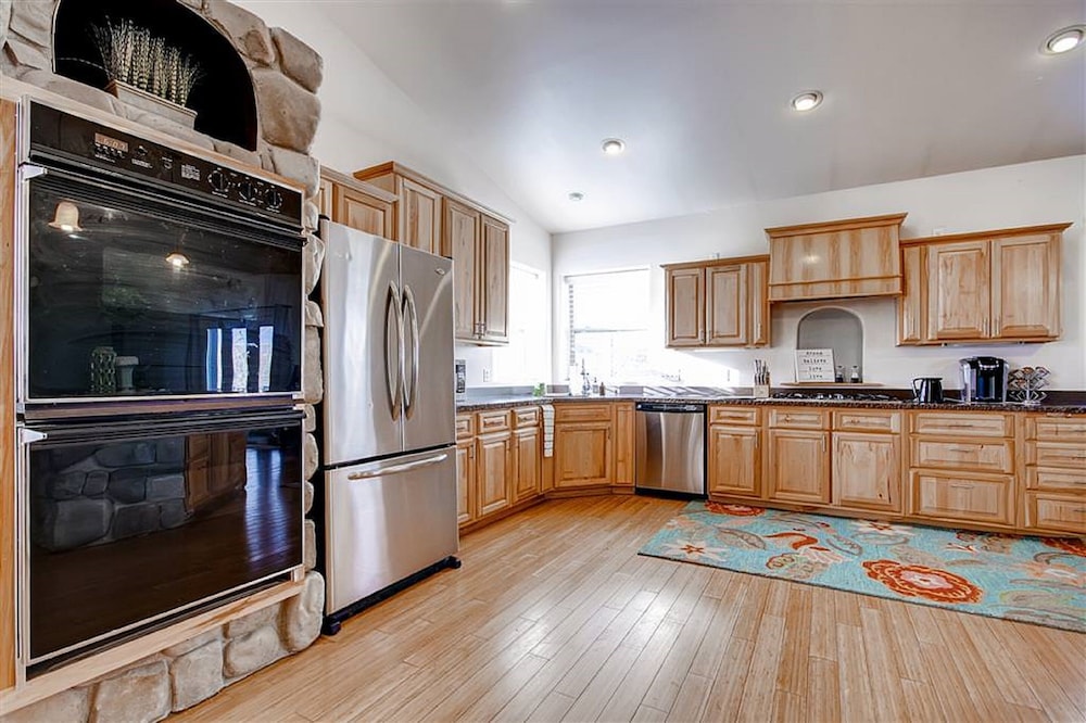 Bryce Country Cabins,Garfield County>>Bryce Canyon,2 star