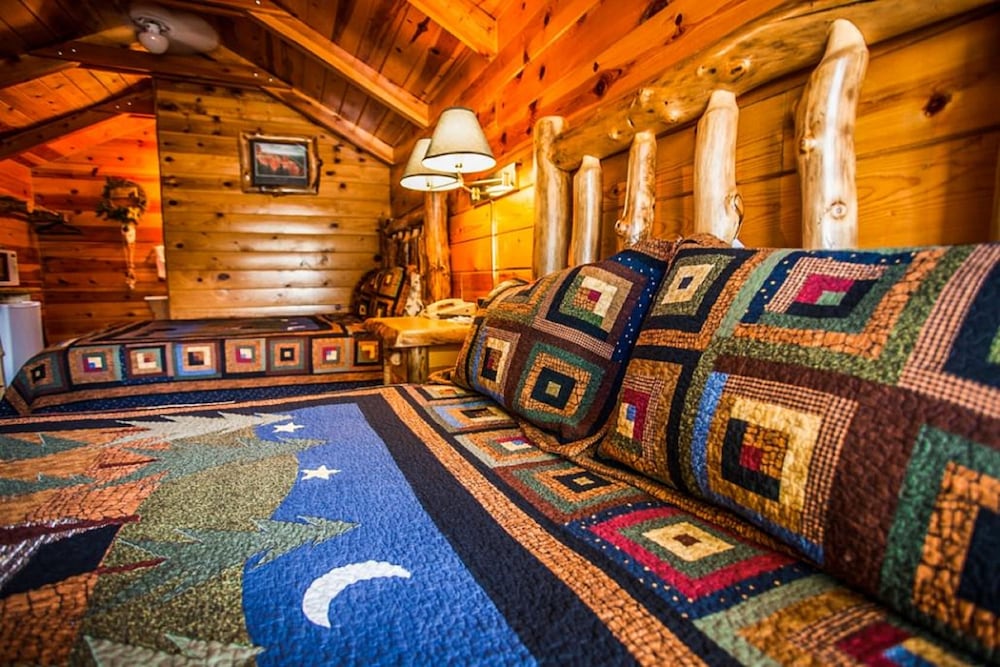 Bryce Country Cabins,Garfield County>>Bryce Canyon,2 star