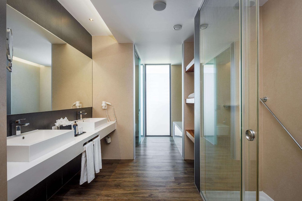 jupiter marina hotel couples and spa