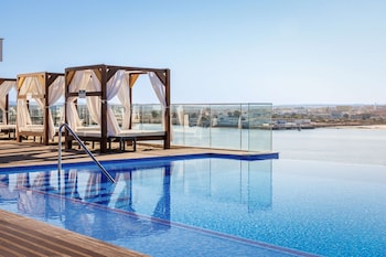 jupiter marina hotel couples and spa