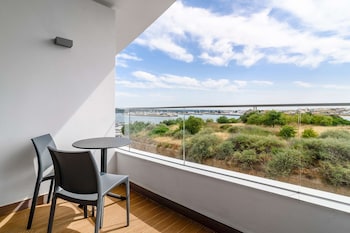 jupiter marina hotel couples and spa