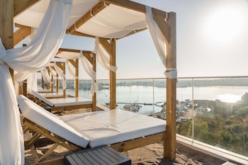 jupiter marina hotel couples and spa