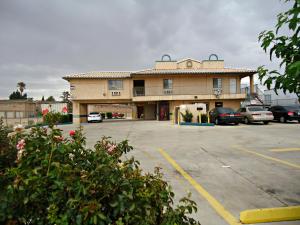 economy inn victorville