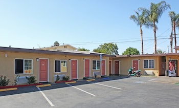 Royla Motel,Los Angeles>>La Verne,2 star