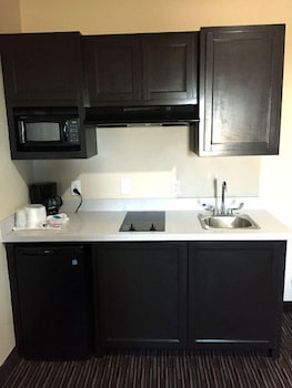 residency suites cotulla