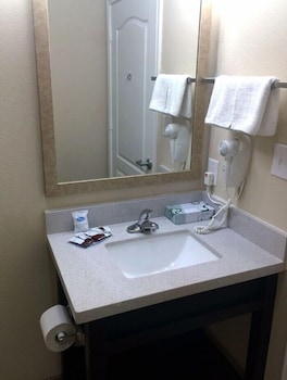 residency suites cotulla