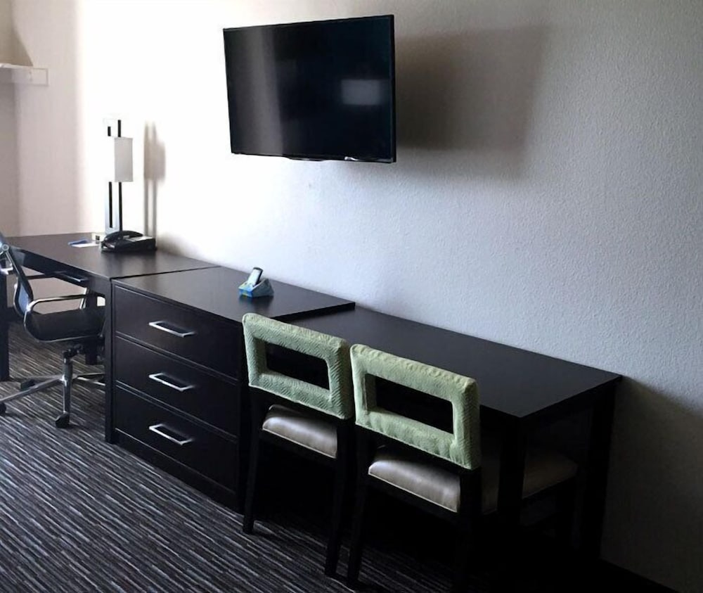 residency suites cotulla