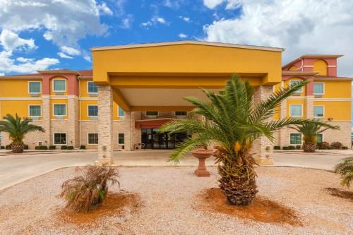 Residency Suites - Cotulla,Dilley>>Cotulla,3 star