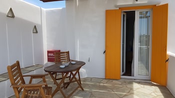 aigaio studios tinos