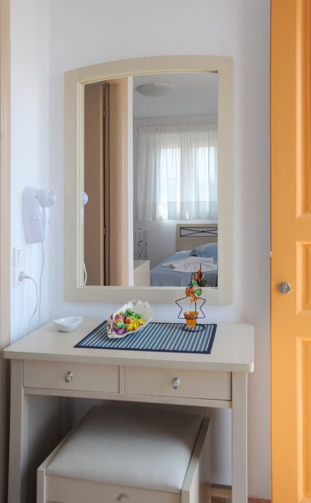 aigaio studios tinos