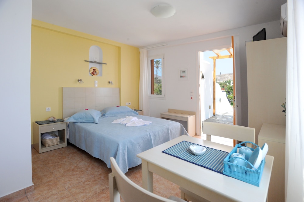 aigaio studios tinos