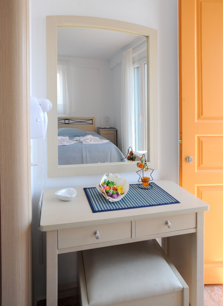 aigaio studios tinos