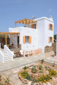 tinos