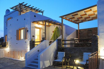 tinos