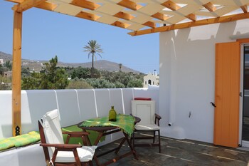 tinos