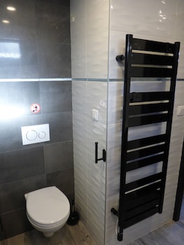 la colline aux yeux doubs