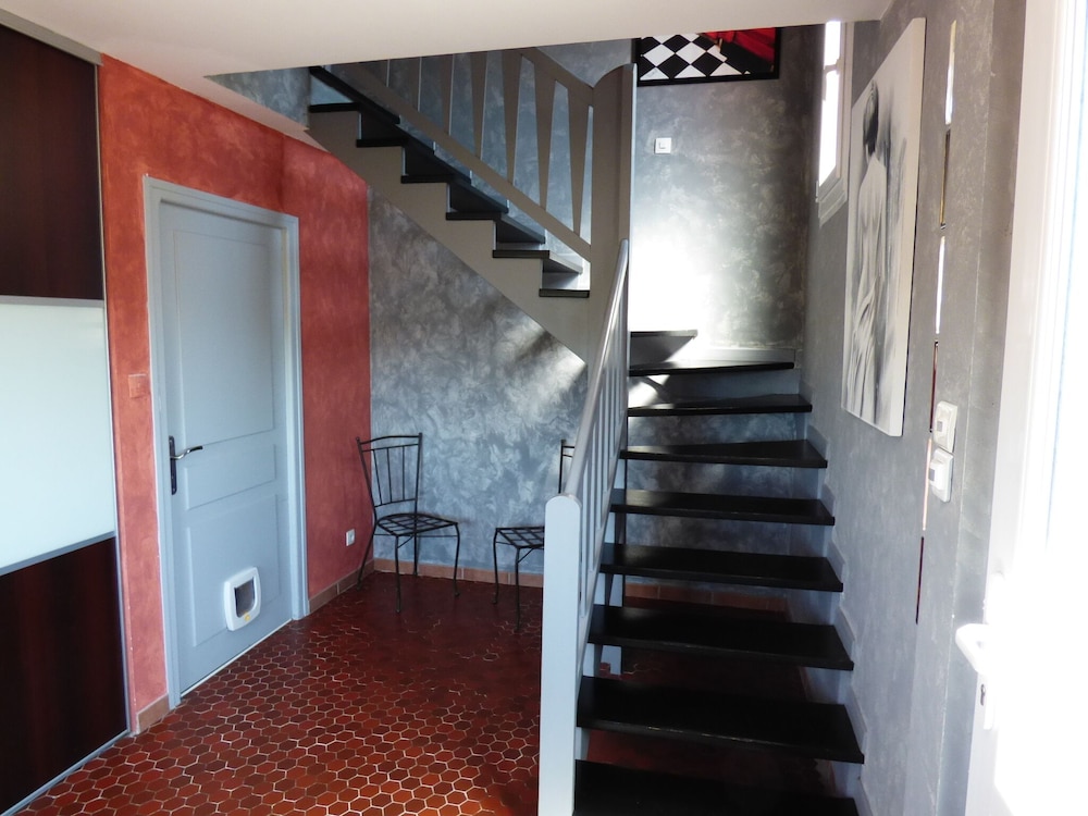 la colline aux yeux doubs