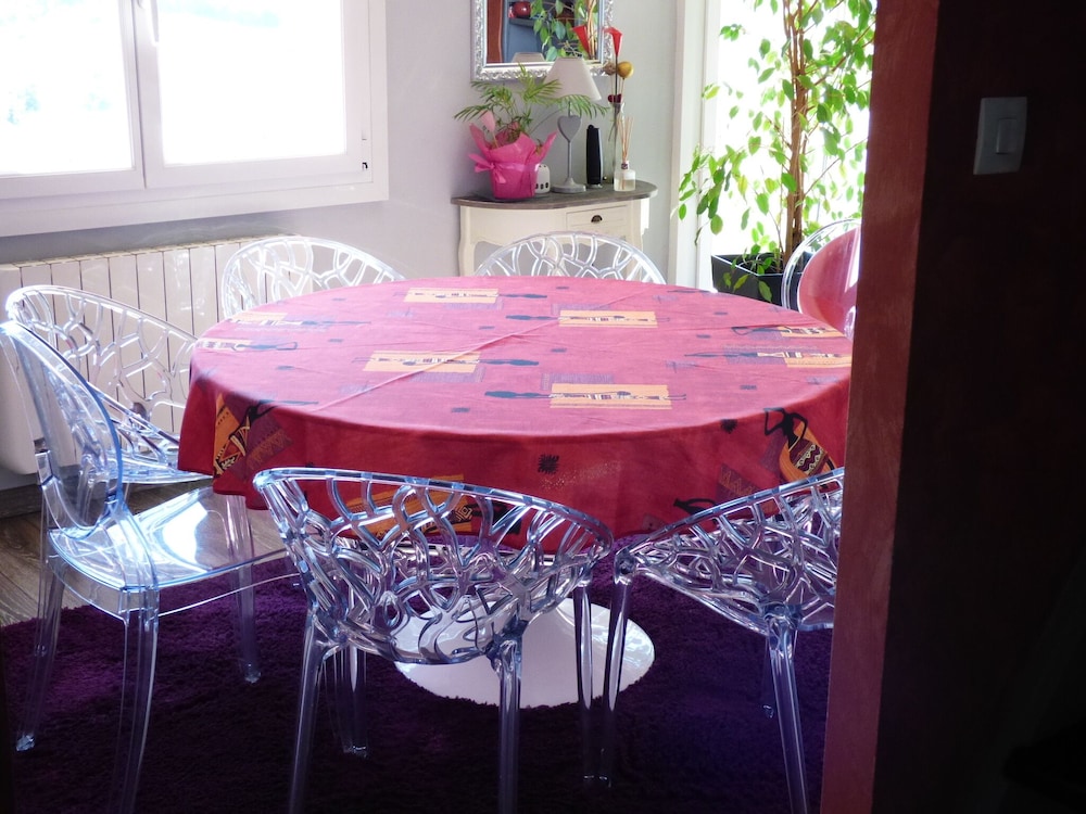 la colline aux yeux doubs