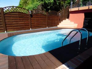 la colline aux yeux doubs