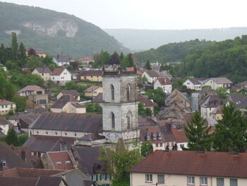 la colline aux yeux doubs