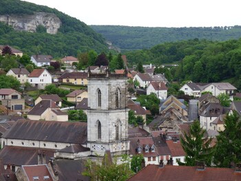 la colline aux yeux doubs