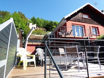 la colline aux yeux doubs