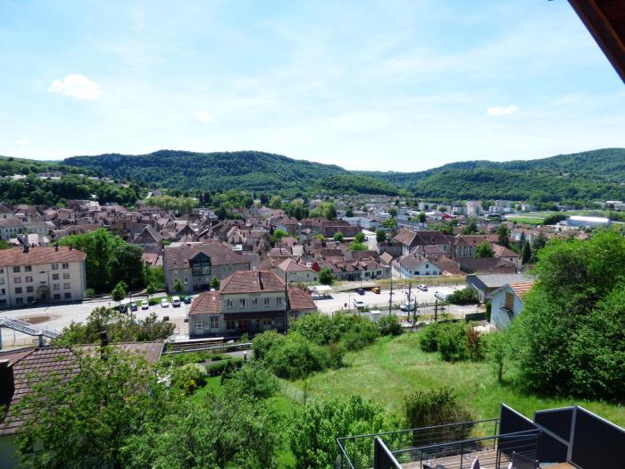 la colline aux yeux doubs