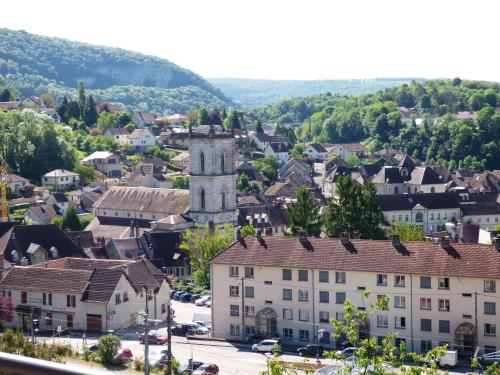 la colline aux yeux doubs